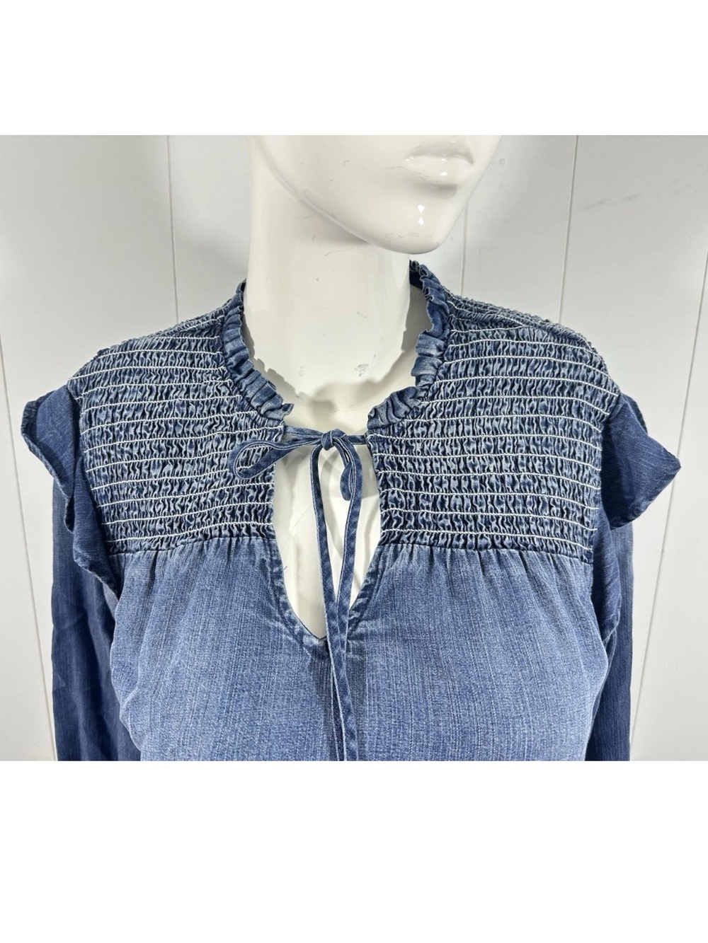 CLOTH & STONE Anthropology Sz M Blue Chambray Blouse Women's Peasant Top - Picture 3 of 12
